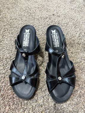 Mephisto Black Patent Leather T-Strap Jewel Sandals